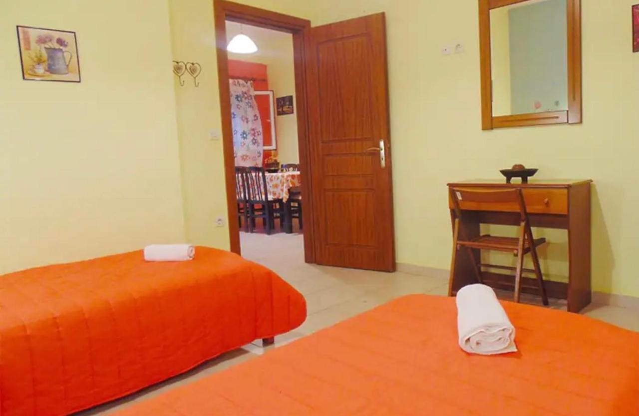 Stefanias Appartments Agios Matthaios  Ngoại thất bức ảnh